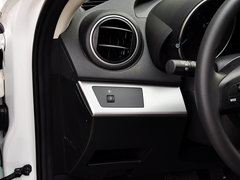 2015款 两厢 1.6L 自动 精英型
