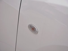 2015款 两厢 1.6L 自动 精英型