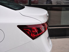 2015款 1.5T 自动 豪华型