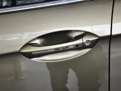 2015款 1.8T 自动 两驱豪华版