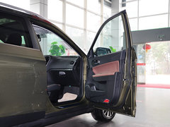 2015款 1.8T 自动 两驱豪华版