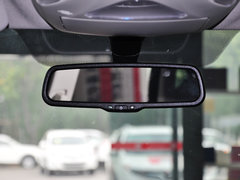 2015款 1.8T 自动 两驱豪华版