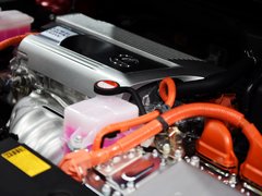 2015款 300h 锋致版 全驱 5座