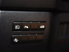 2015款 300h 锋致版 全驱 5座
