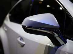 2015款 300h 锋致版 全驱 5座