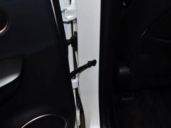 2015款 300h 锋致版 全驱 5座