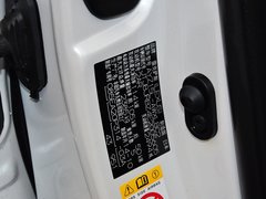2015款 300h 锋致版 全驱 5座