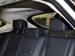 2015款 300h 锋致版 全驱 5座