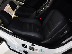 2015款 300h 锋致版 全驱 5座