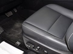 2015款 300h 锋致版 全驱 5座