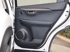 2015款 300h 锋致版 全驱 5座
