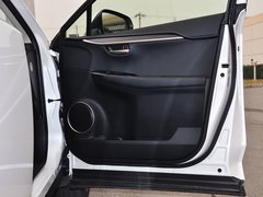 2015款 300h 锋致版 全驱 5座