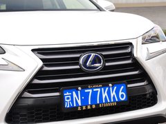 2015款 300h 锋致版 全驱 5座