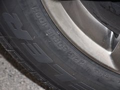 雷克萨斯NX 2015款 300h 锋致版 全驱 5座