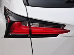2015款 300h 锋致版 全驱 5座