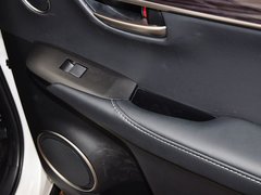 雷克萨斯NX 2015款 300h 锋致版 全驱 5座