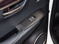 雷克萨斯NX 2015款 300h 锋致版 全驱 5座