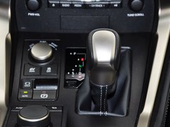 2015款 300h 锋致版 全驱 5座