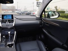 2015款 300h 锋致版 全驱 5座