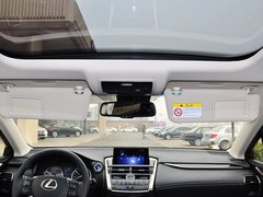 2015款 300h 锋致版 全驱 5座