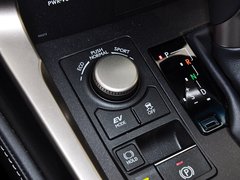 2015款 300h 锋致版 全驱 5座