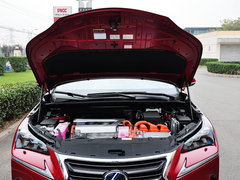 雷克萨斯NX 2015款 300h 锋尚版 前驱 5座