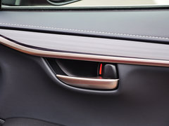 雷克萨斯NX 2015款 300h 锋尚版 前驱 5座