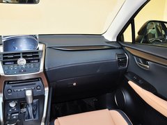 雷克萨斯NX 2015款 300h 锋尚版 前驱 5座