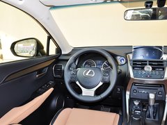 2015款 300h 锋尚版 前驱 5座