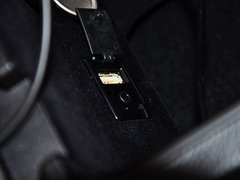 2015款 300h 锋尚版 前驱 5座