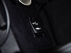 雷克萨斯NX 2015款 300h 锋尚版 前驱 5座