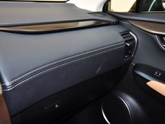 雷克萨斯NX 2015款 300h 锋尚版 前驱 5座
