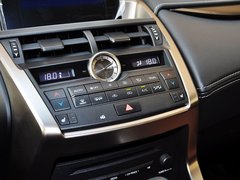 雷克萨斯NX 2015款 300h 锋尚版 前驱 5座
