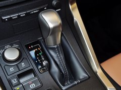 雷克萨斯NX 2015款 300h 锋尚版 前驱 5座