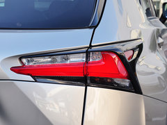 2015款 200t F SPORT 全驱 5座