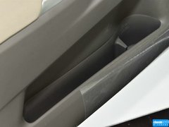 2015款 180E CVT 跨界版 5座
