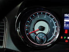 2014款 3.6L 自动 舒适版 7座