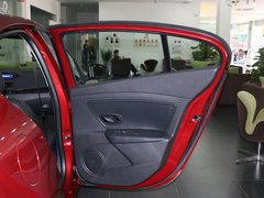 2015款 2.0L CVT 时尚版