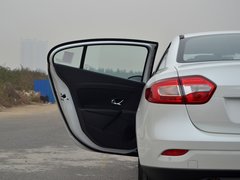 2015款 2.0L CVT 时尚版