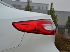 2015款 2.0L CVT 时尚版