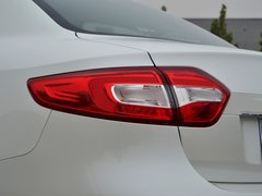 2015款 2.0L CVT 时尚版
