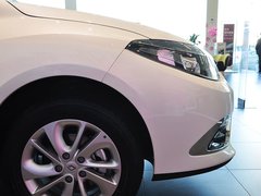 2015款 2.0L CVT 时尚版