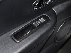 2015款 2.0L CVT 时尚版