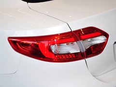 2015款 2.0L CVT 时尚版