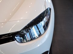 2015款 2.0L CVT 时尚版