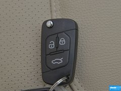 2015款 1.0L 增程式 尊享版