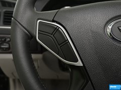 2015款 1.0L 增程式 精英版