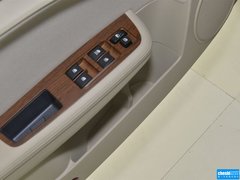 2015款 1.0L 增程式 精英版