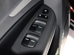 2015款 2.0T 自动 旗舰版 7座