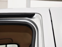 2015款 2.4L 手动 旗舰型长轴四门4RB2